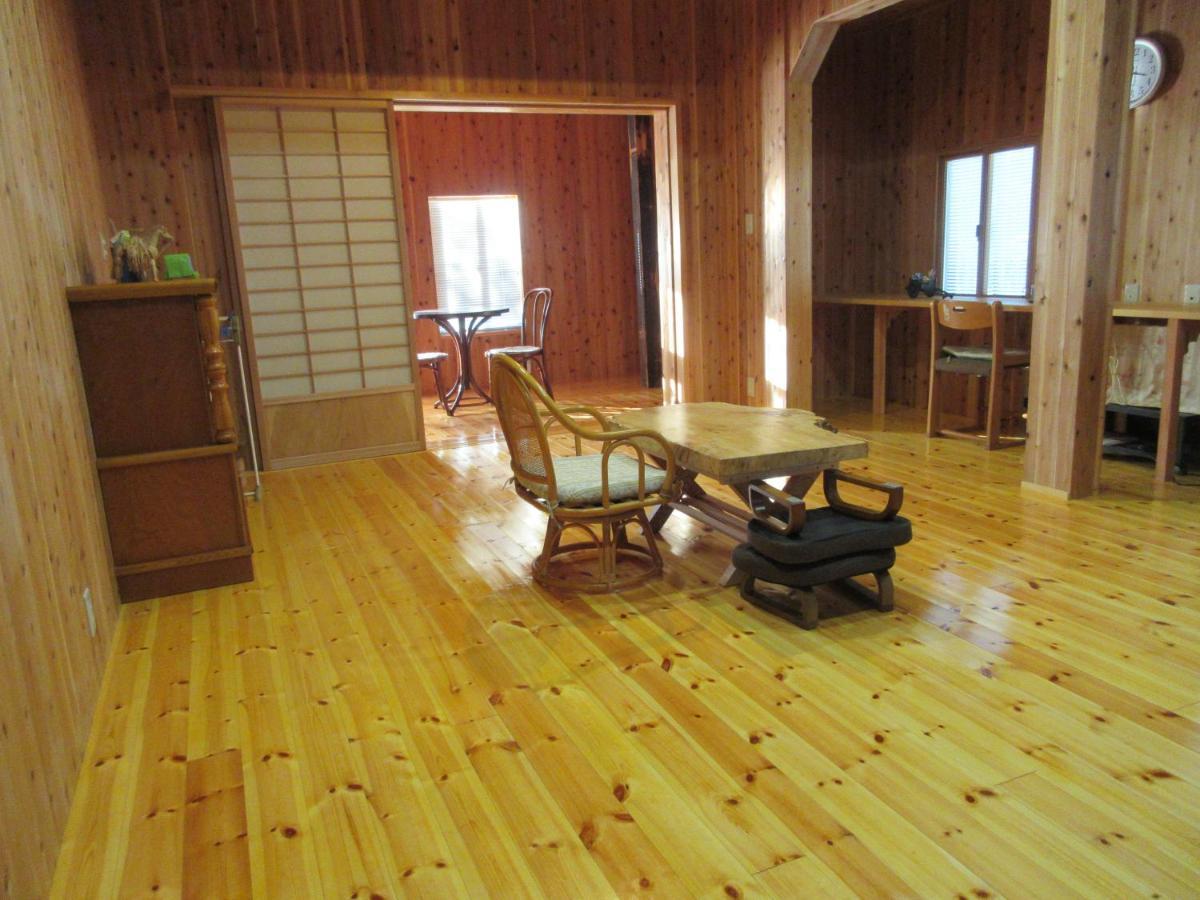 民泊くま - 絵画と音楽の宿 Inawashiro Luaran gambar